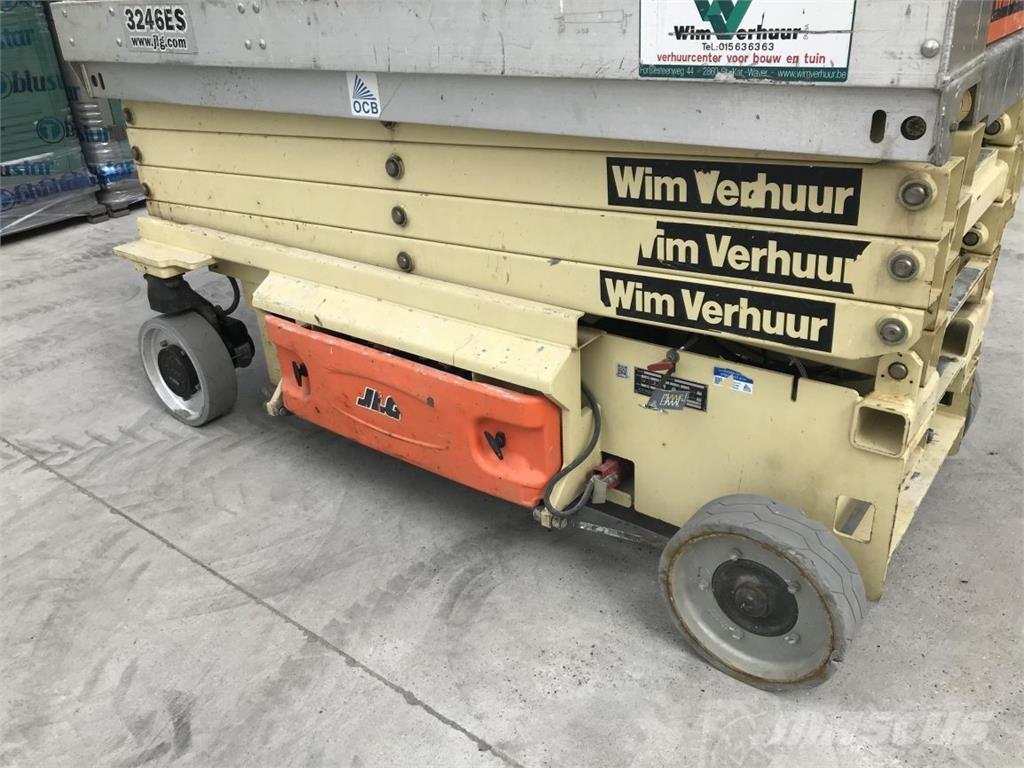 JLG 3246ES (1240) Käärtõstukid