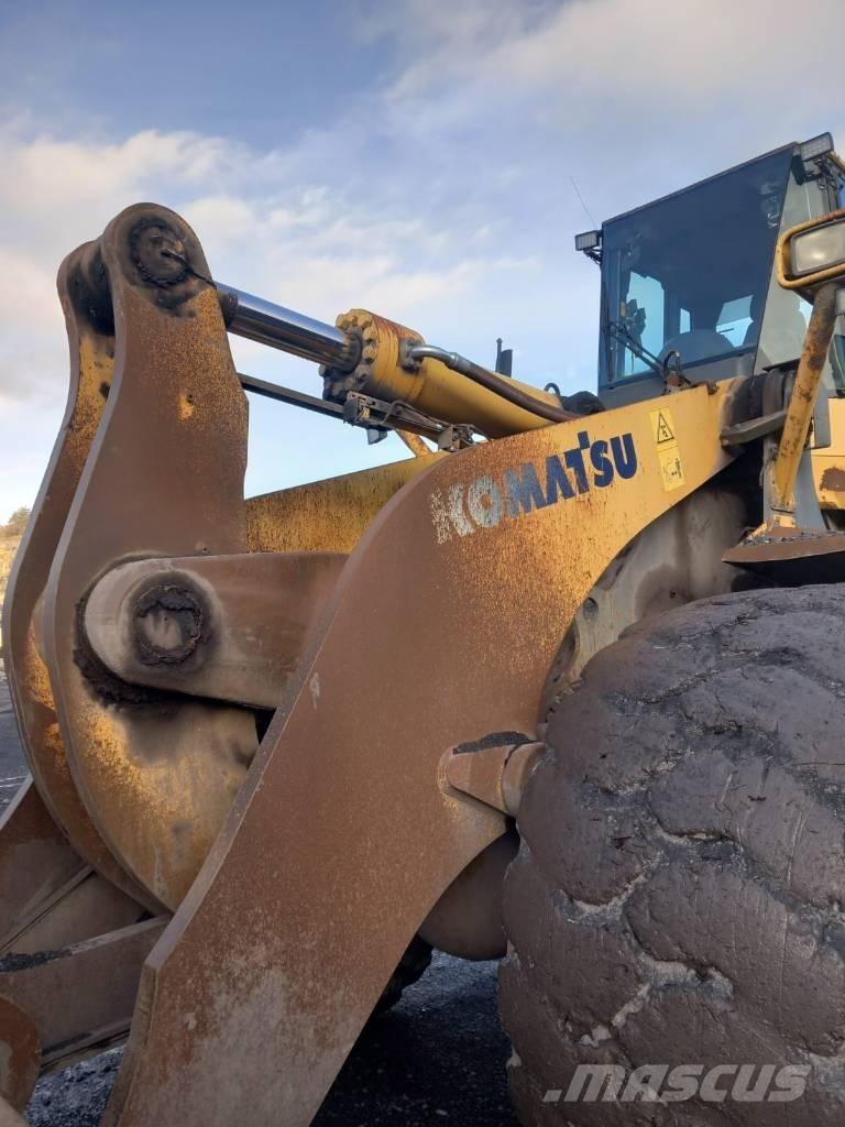 Komatsu WA 600-6 Rataslaadurid
