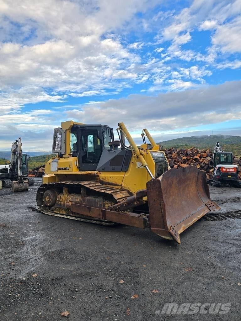 Komatsu D 65 EX-15 L Buldooserid