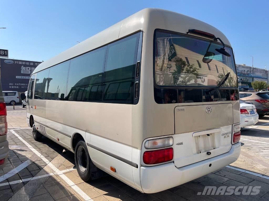 Toyota Coaster Bus Väikebussid