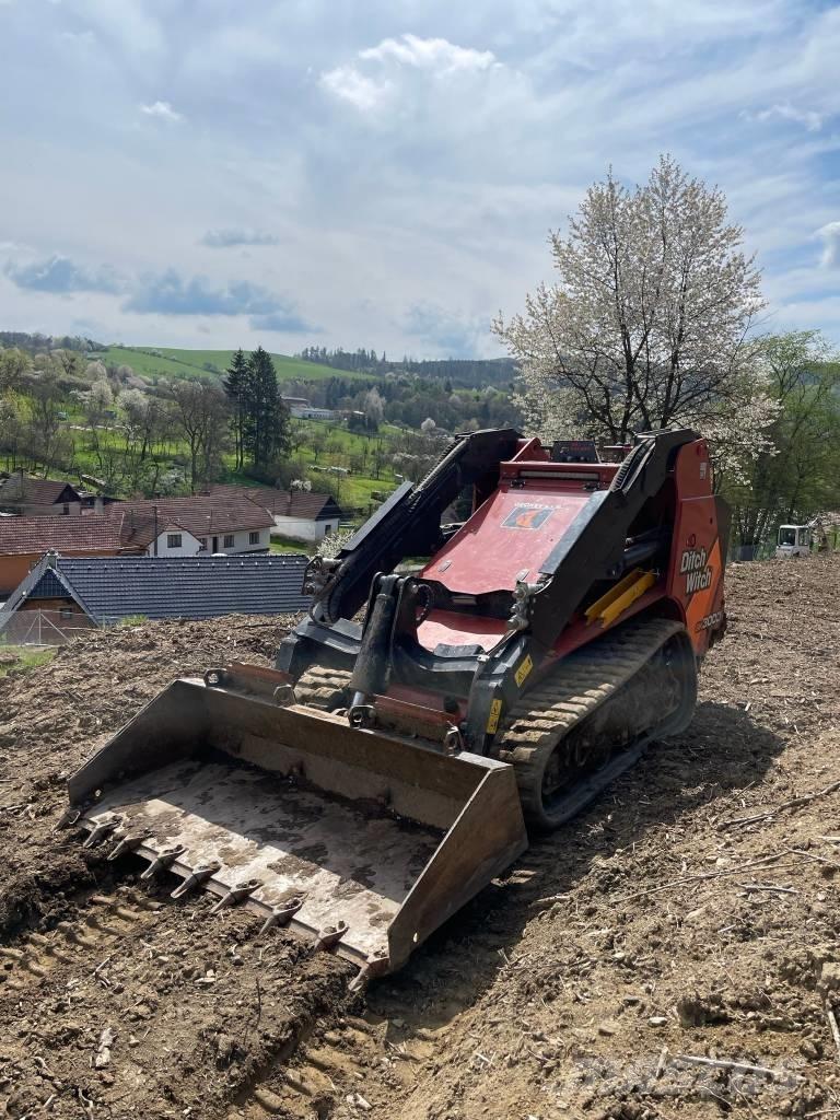 Ditch Witch SK 3000 Roomiklaadurid