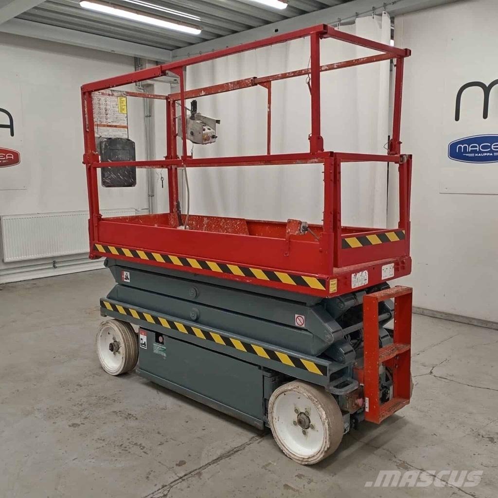 SkyJack SJ 3220 Käärtõstukid