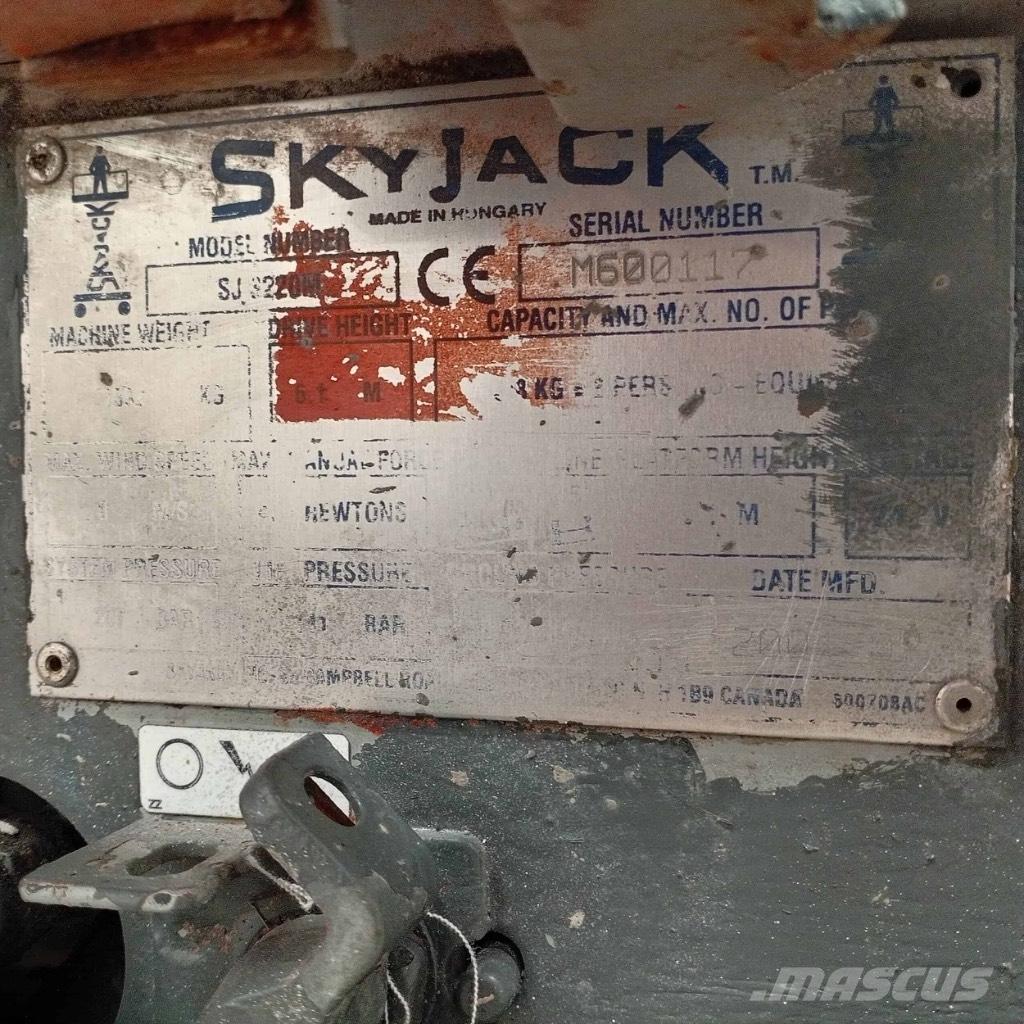 SkyJack SJ 3220 Käärtõstukid