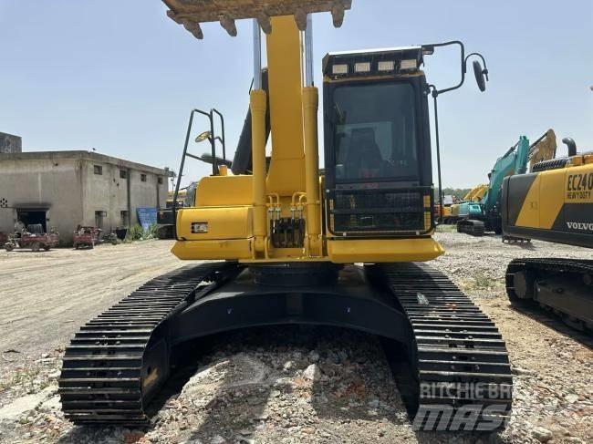 Komatsu PC 240-8 Roomikekskavaatorid