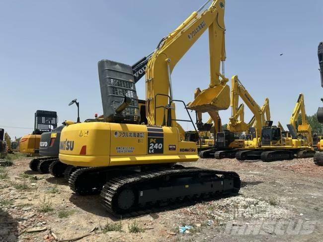 Komatsu PC 240-8 Roomikekskavaatorid