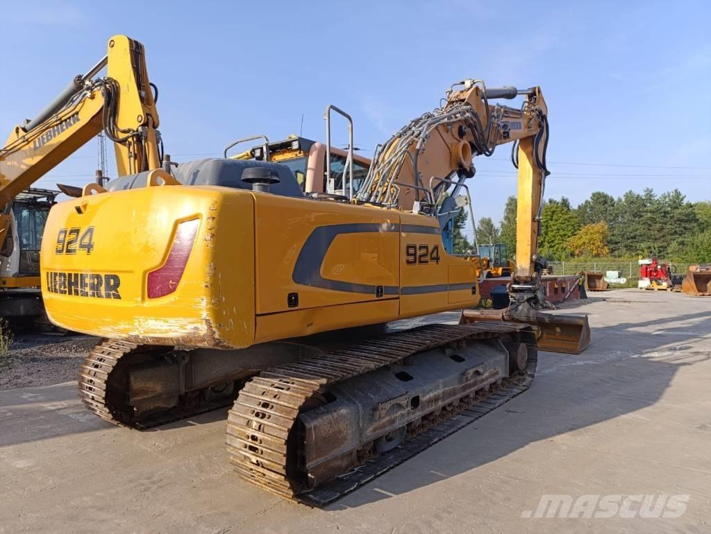 Liebherr R924LC Roomikekskavaatorid