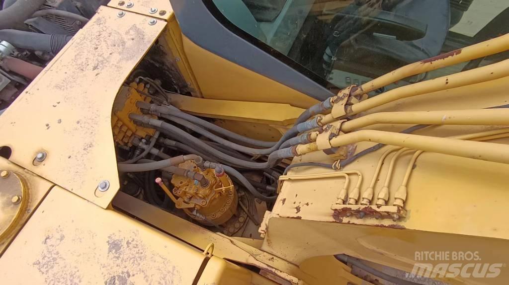 Komatsu PC 160 LC-7 Roomikekskavaatorid