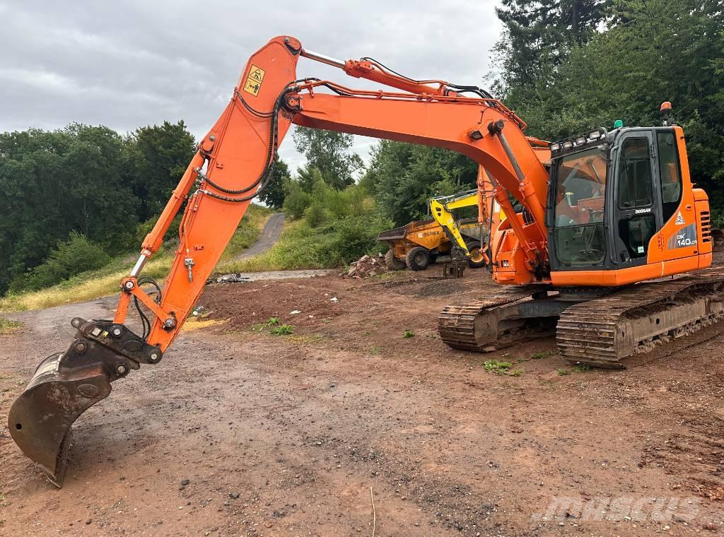 Doosan DX 140 LCR-3 Roomikekskavaatorid