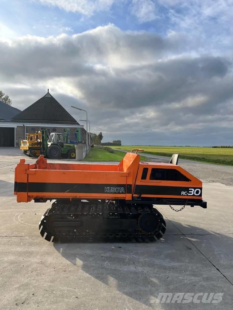 Kubota RC 30 Roomikkallurid