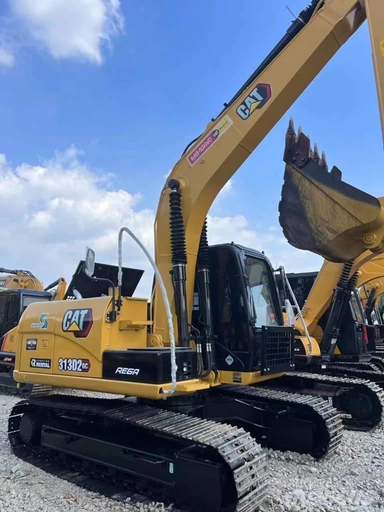 CAT 313 Roomikekskavaatorid