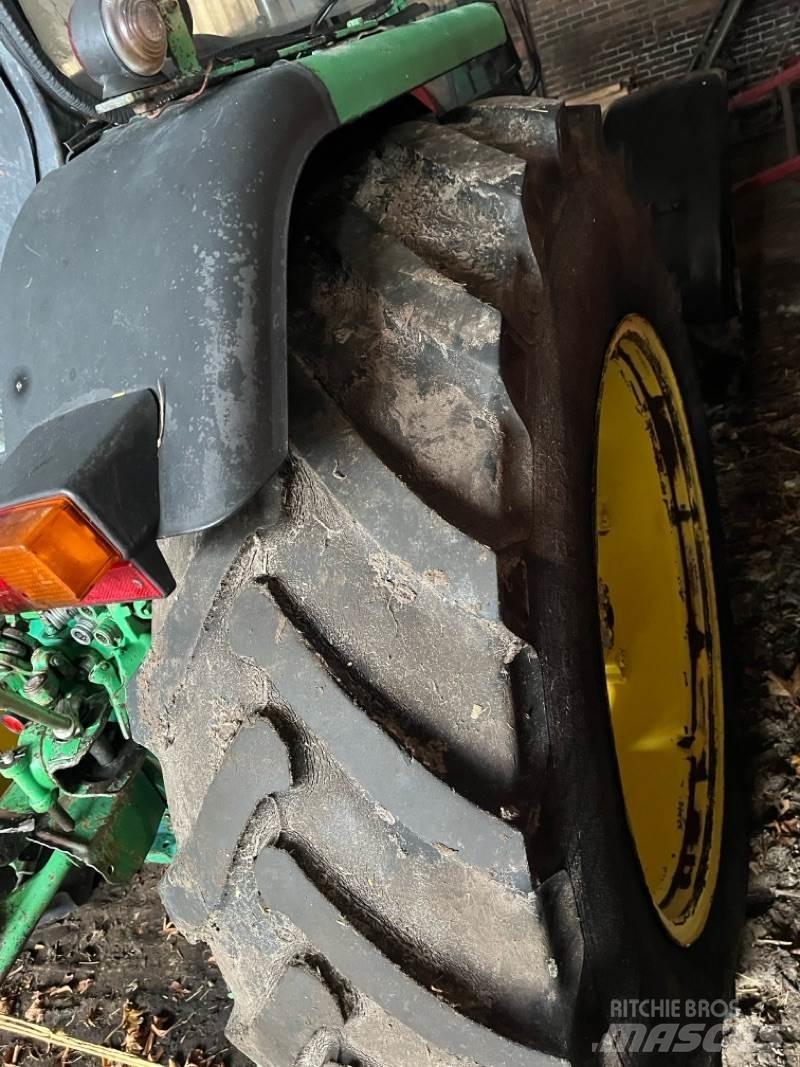 John Deere 2040A Traktorid