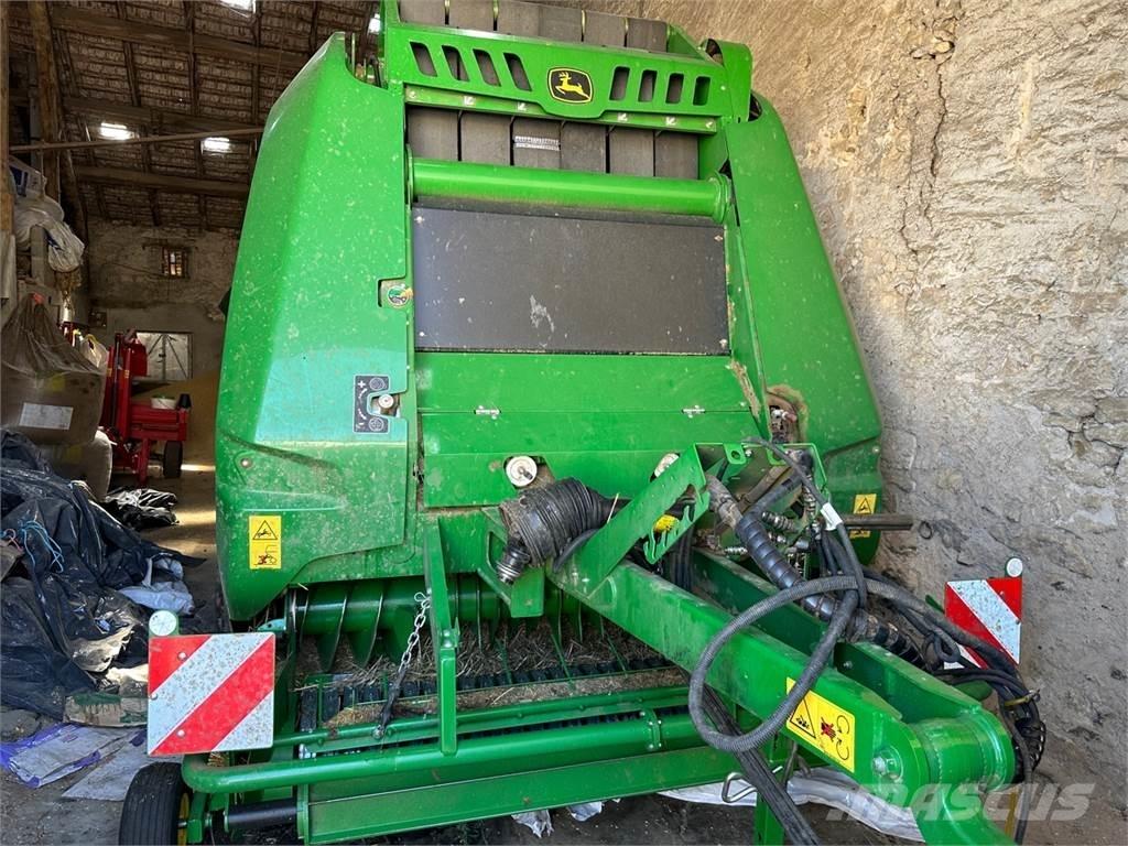 John Deere V461M Ruloonpressid