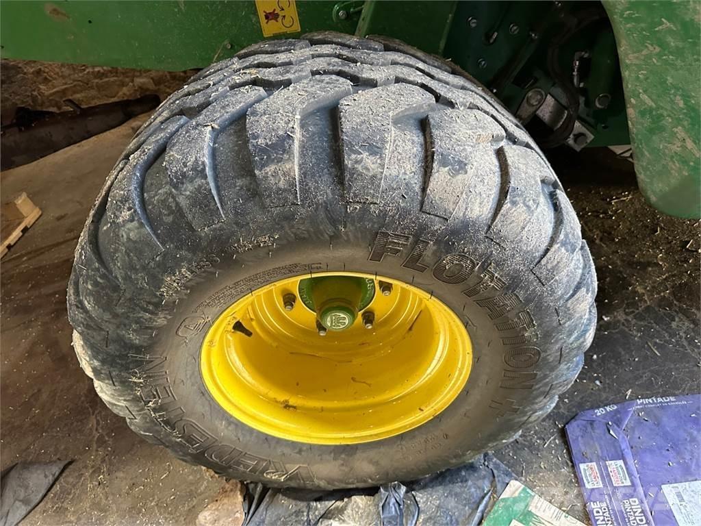 John Deere V461M Ruloonpressid