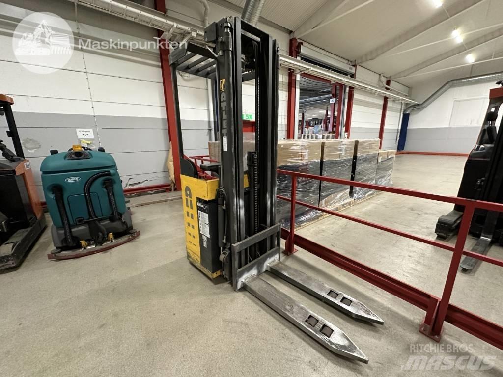 Atlet 160 SD TFV Platvormiga virnastajad