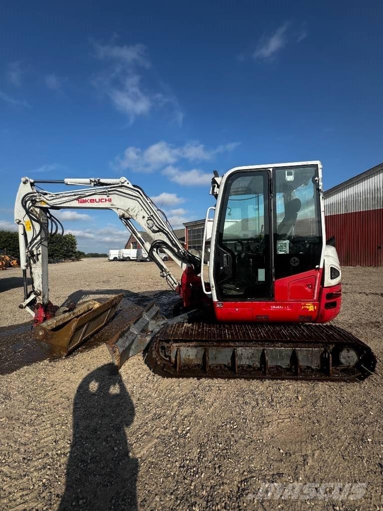Takeuchi TB 260 Roomikekskavaatorid