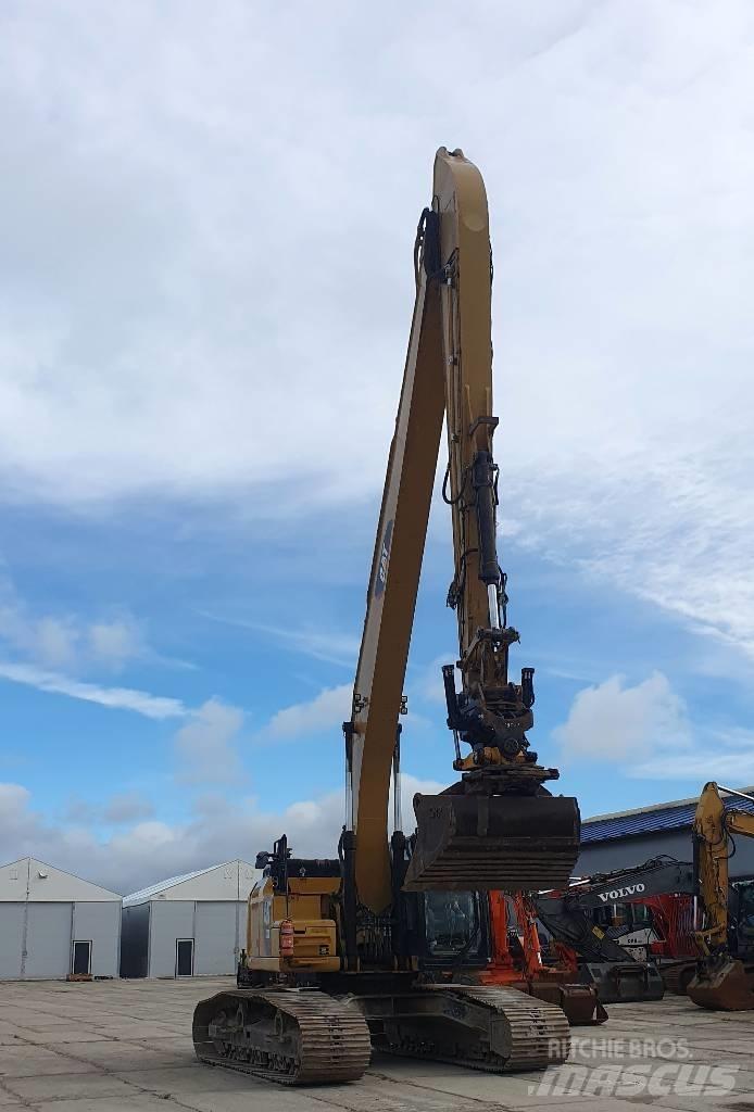 CAT 330 FLN Pika noolega ekskavaatorid