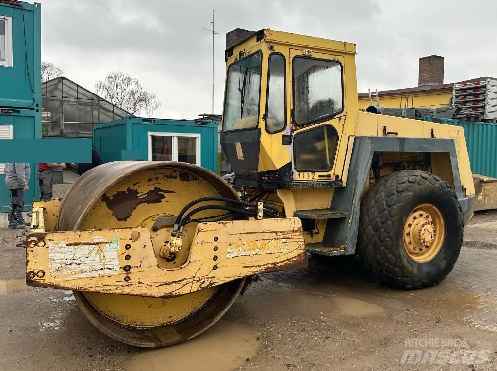Bomag BW 213 D Ühe trumliga rullid