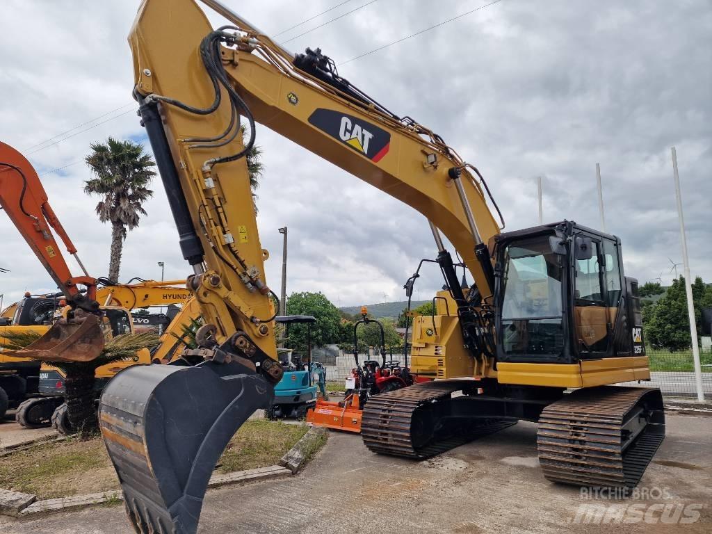 CAT 325 FL CR Roomikekskavaatorid