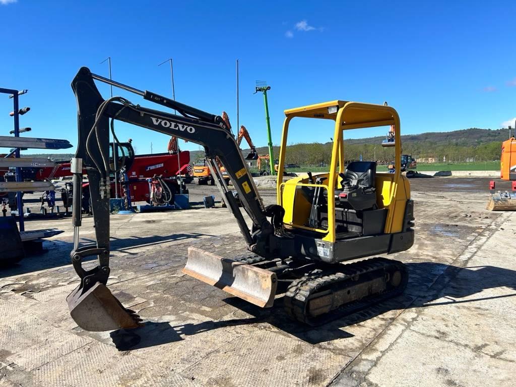 Volvo EC 25 Miniekskavaatorid < 7 t