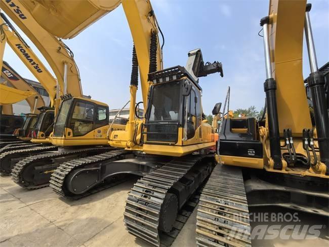 Komatsu PC 300-8 Roomikekskavaatorid