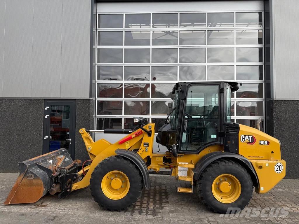 CAT 908 Rataslaadurid