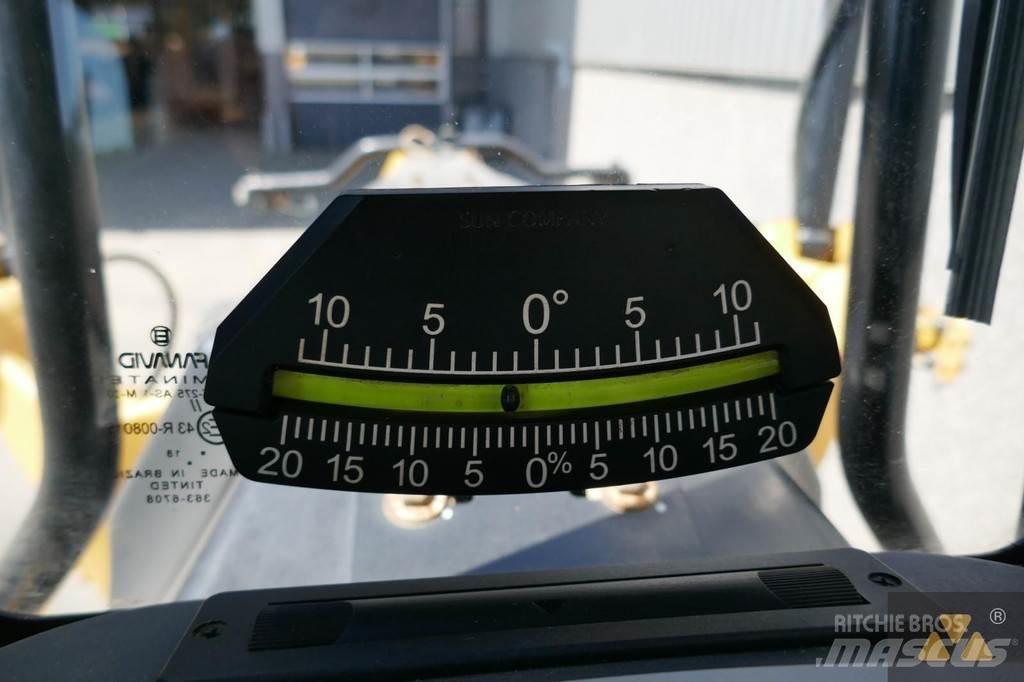 CAT 140M3 Greiderid