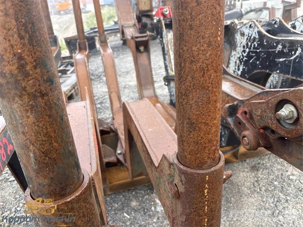 Valmet 840 Muud osad