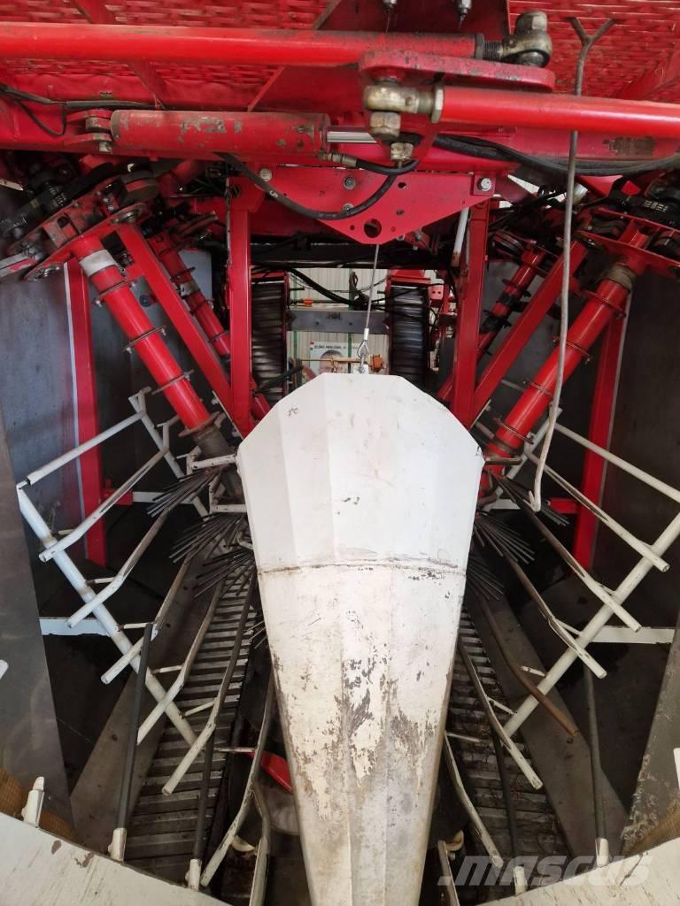  JOONAS 1500 Teraviljakombainid