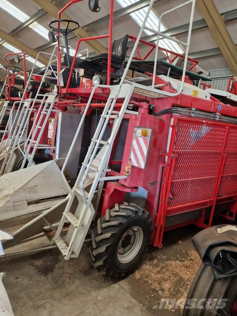  JOONAS 1500 Teraviljakombainid