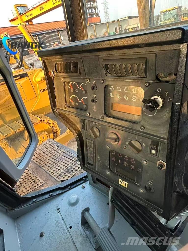 CAT D 6 R Buldooserid