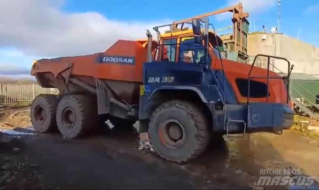 Doosan DA 30 -7 Liigendraamiga pinnaseveokid