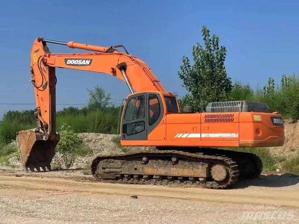 Doosan DX 420 Roomikekskavaatorid