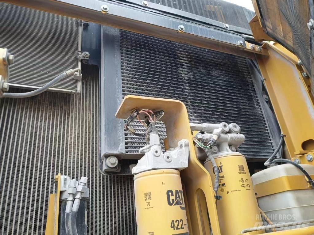 CAT 340 D L Roomikekskavaatorid