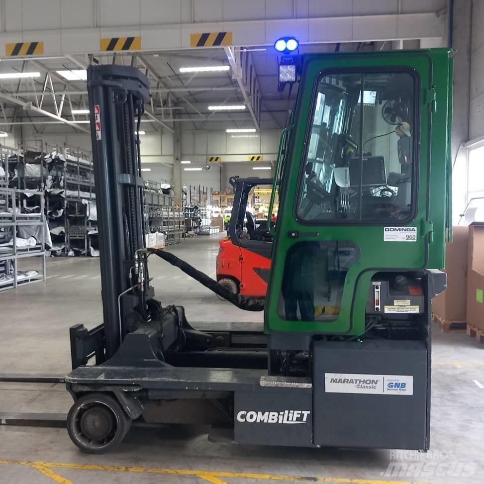 Combilift C 4000 E Neljasuuna lükandmastiga tõstukid