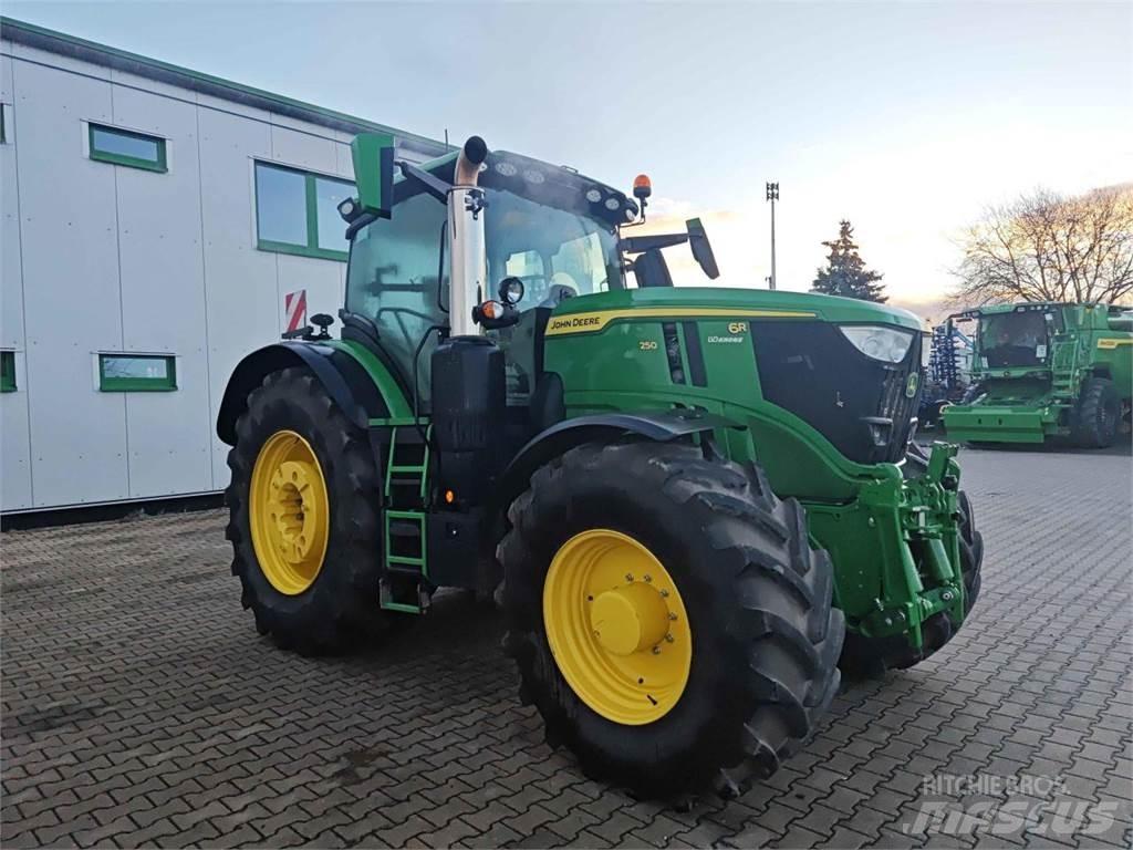 John Deere 6R 250 Traktorid