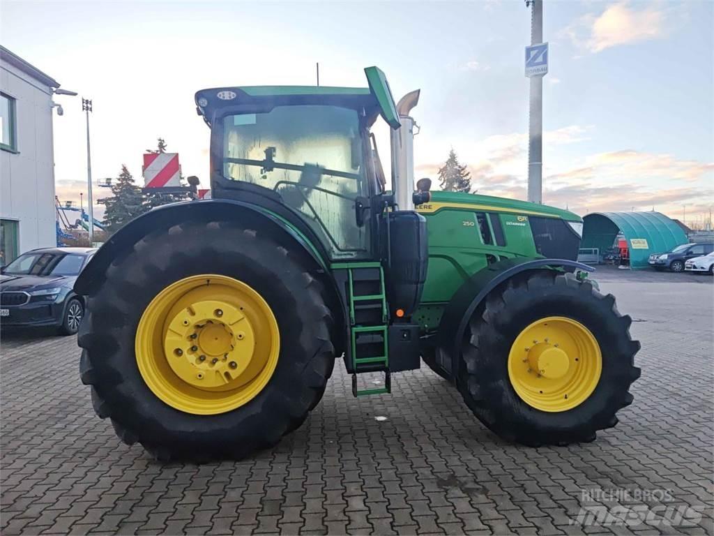 John Deere 6R 250 Traktorid