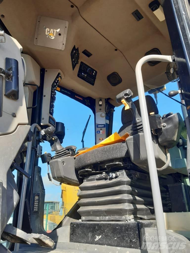 CAT M 140 M 2 Greiderid