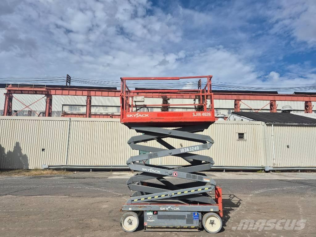 SkyJack SJ 4626 Käärtõstukid