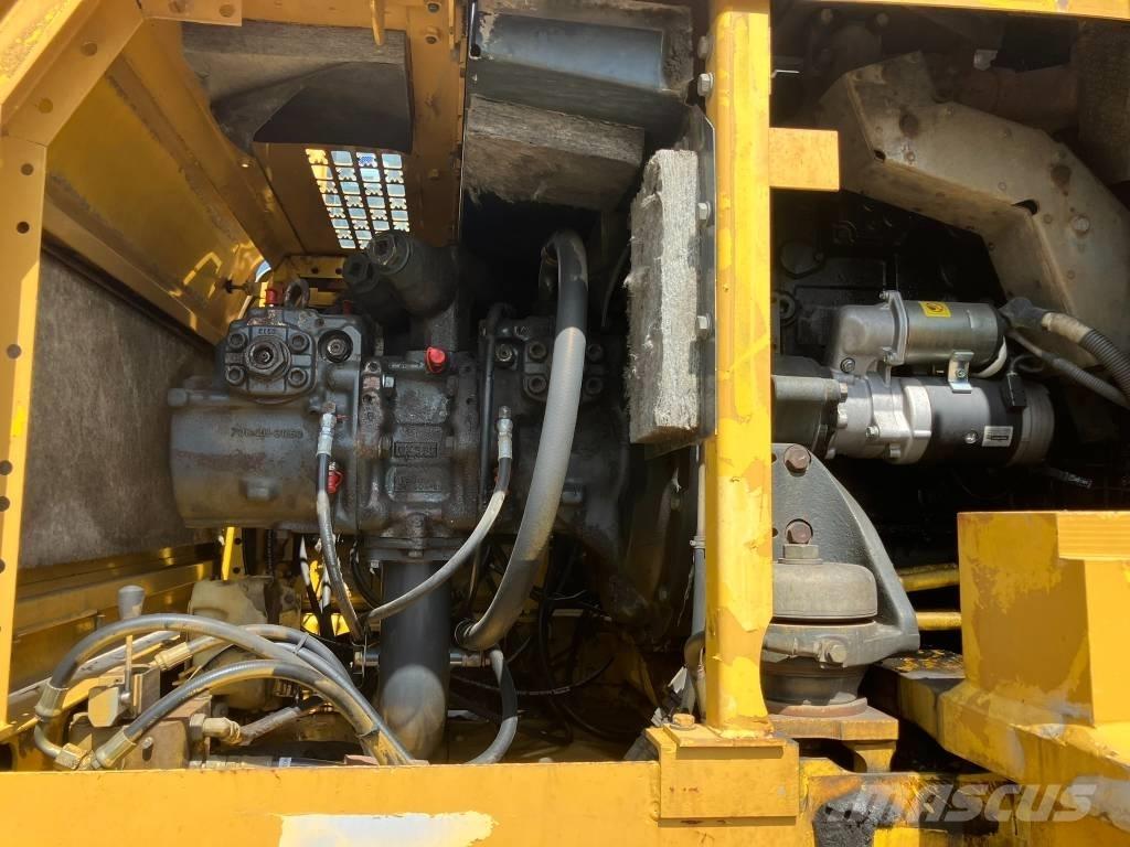 Komatsu PC 400 LC-8 Roomikekskavaatorid