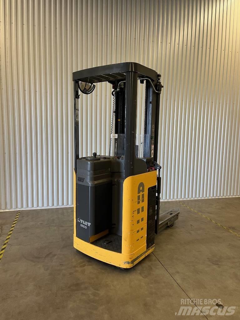 Atlet A160 Platvormiga virnastajad