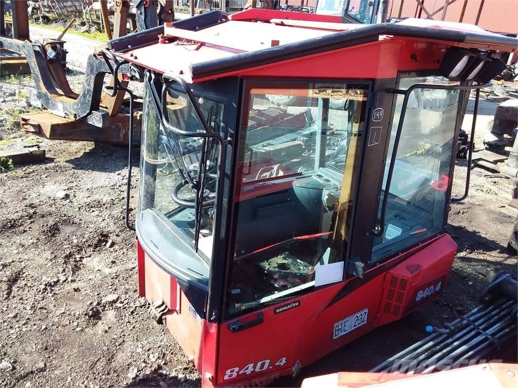 Komatsu 840.4 Kabiinid