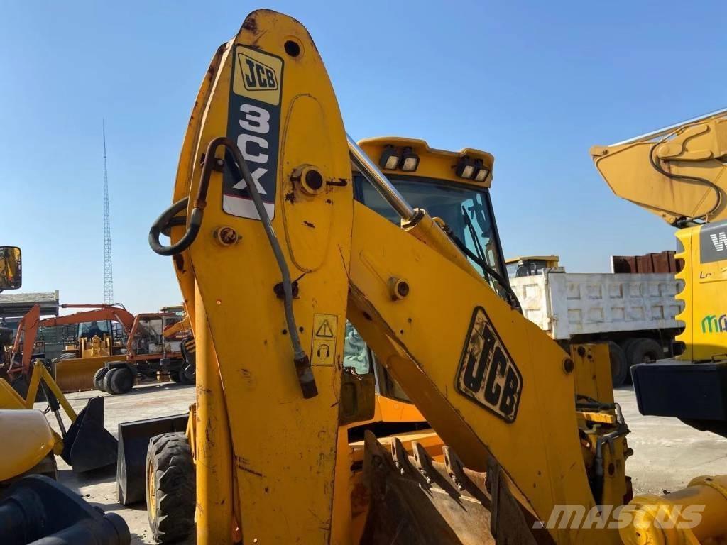 JCB 3 CX Ekskavaatorlaadurid