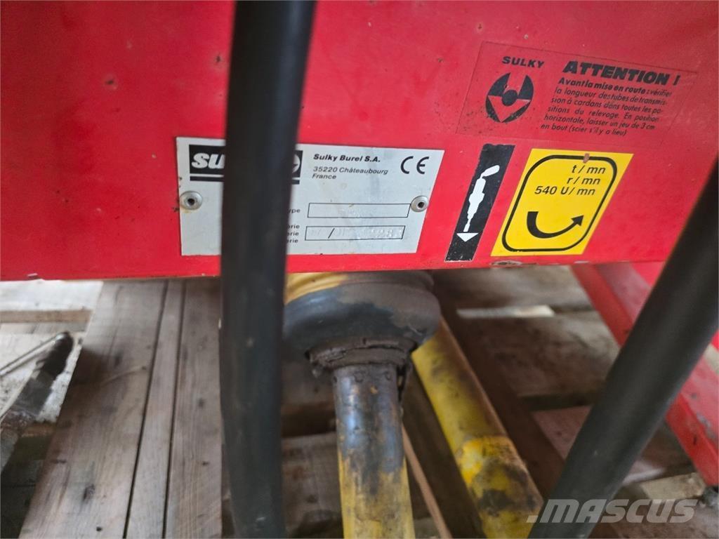 Sulky DPX 5 Mineraalväetise laoturid