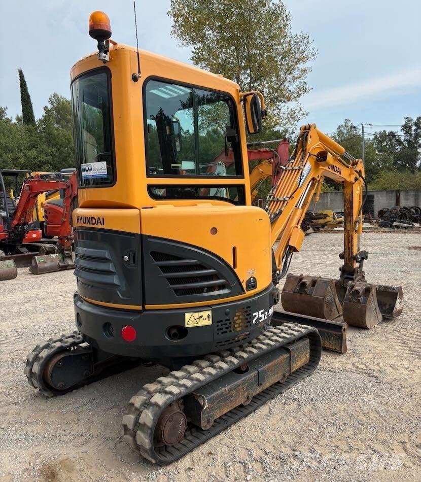 Hyundai R25Z-9 AK Miniekskavaatorid < 7 t
