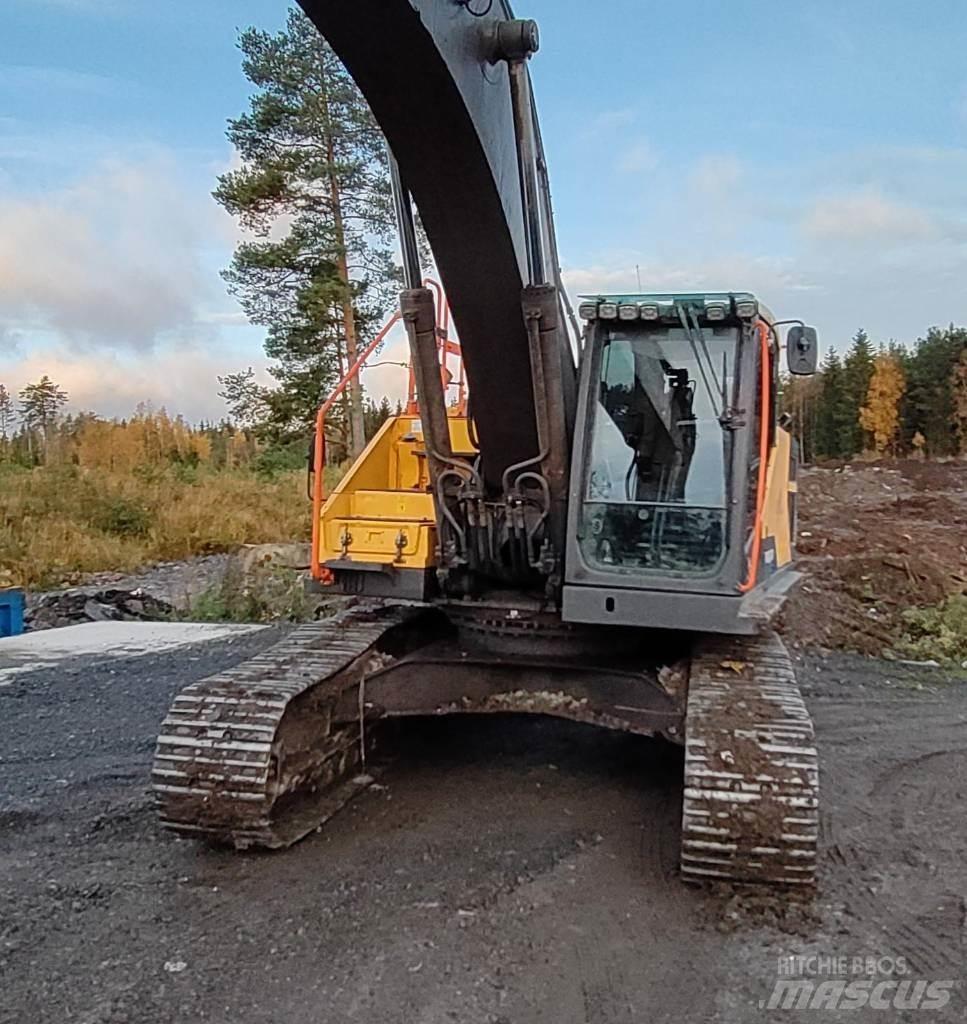 Volvo EC 300EL Roomikekskavaatorid