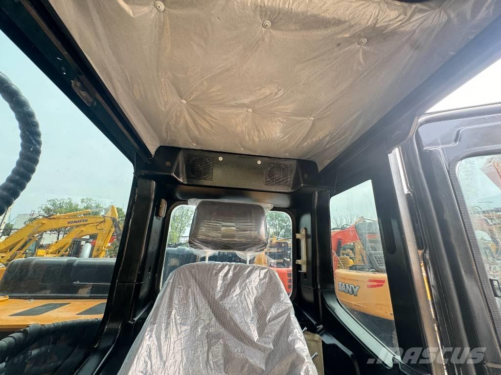 Sany SY 215 H Roomikekskavaatorid