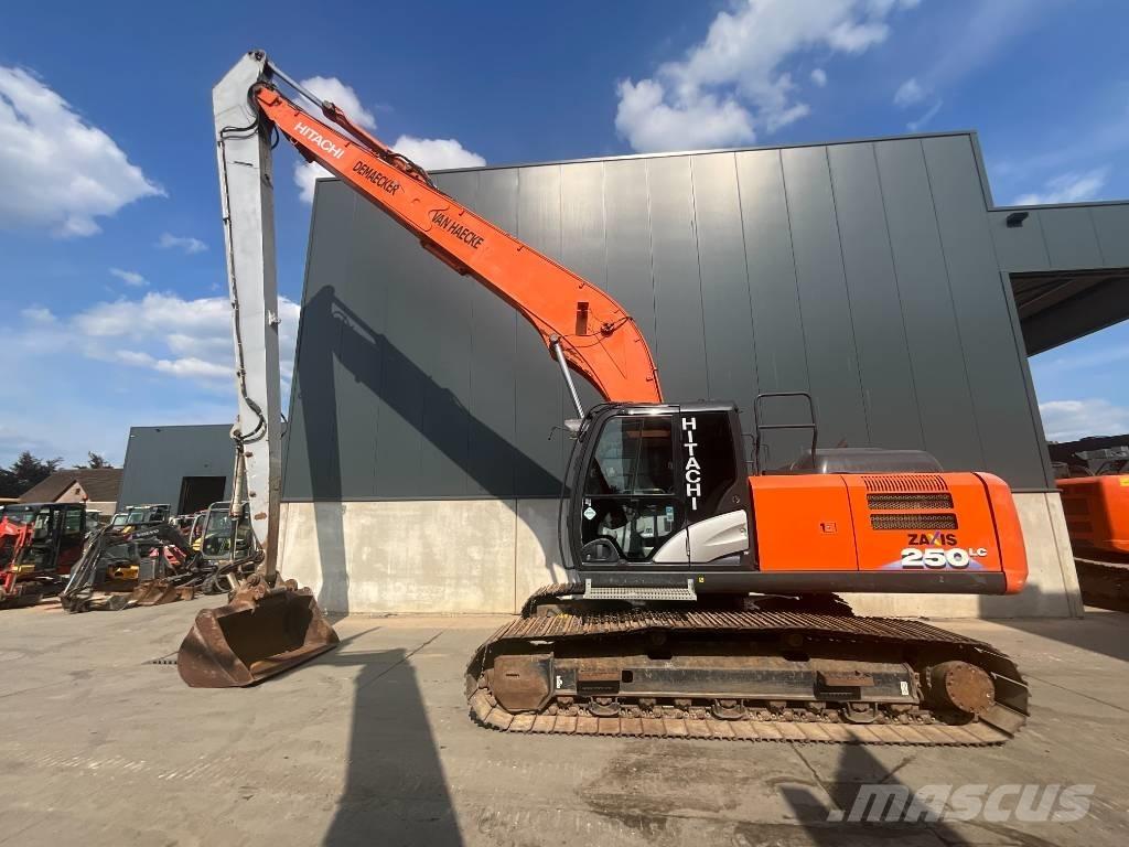 Hitachi ZX 250 LC-6 Pika noolega ekskavaatorid
