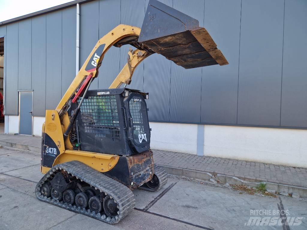 CAT 247 B Kompaktlaadurid