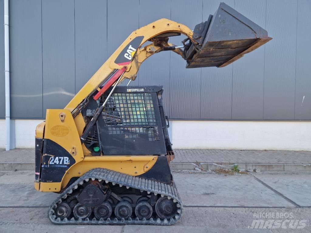 CAT 247 B Kompaktlaadurid