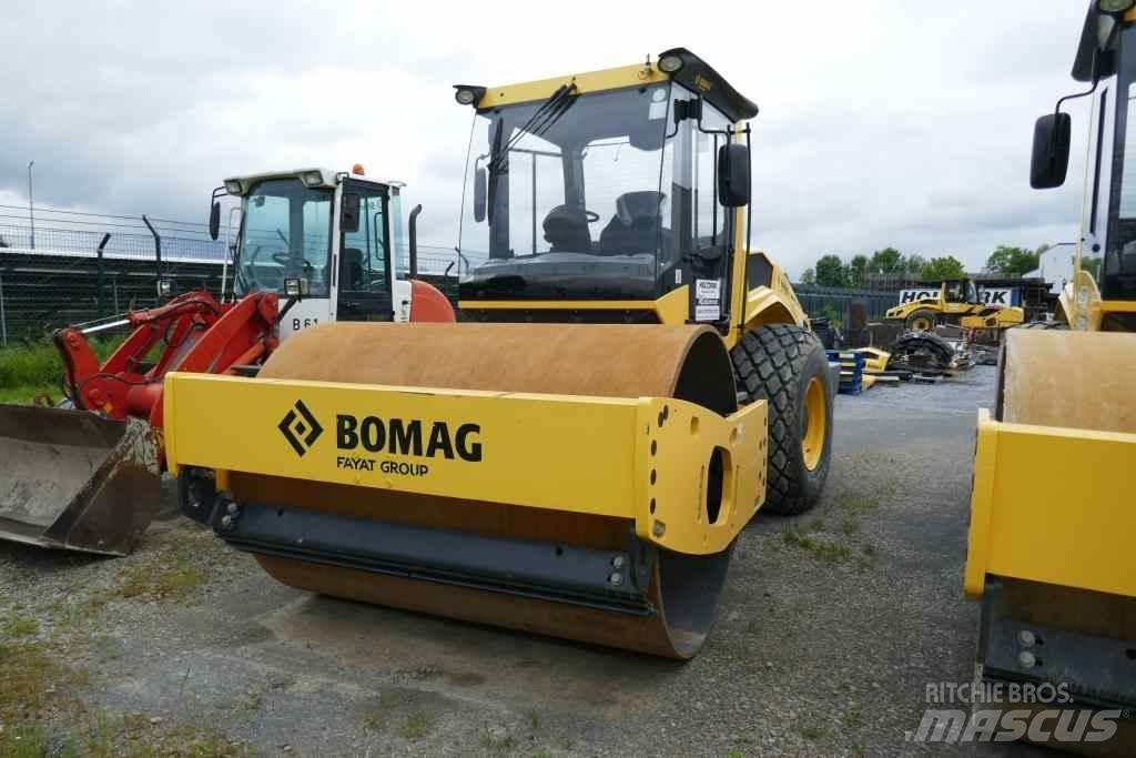 Bomag BW 213 DH-5 Pinnasetihendajad